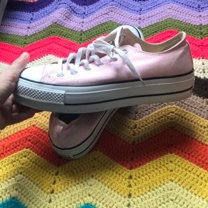 Pink platform lo-lift converse!!! Women’s 9.5